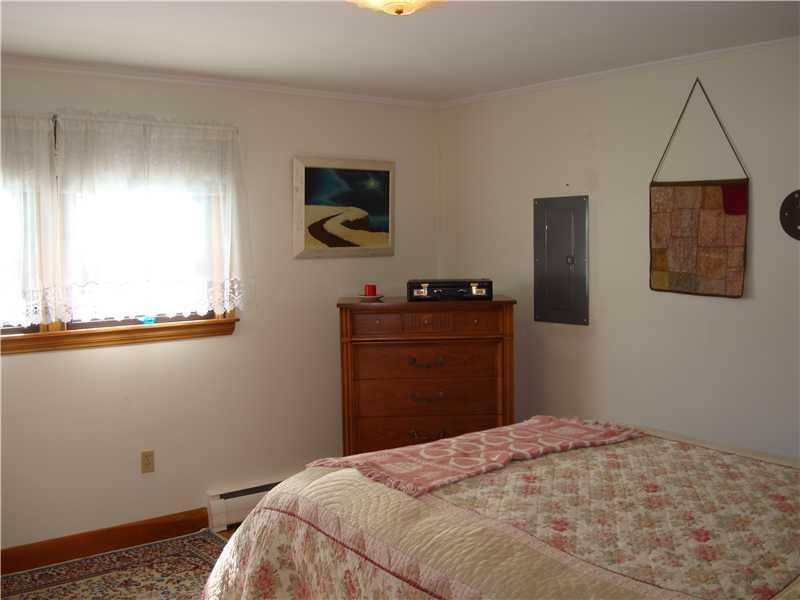 79 Wythburn Road South Portland, ME 04106 - Photo 7 of 16 Bedroom. Large bedroom on first...