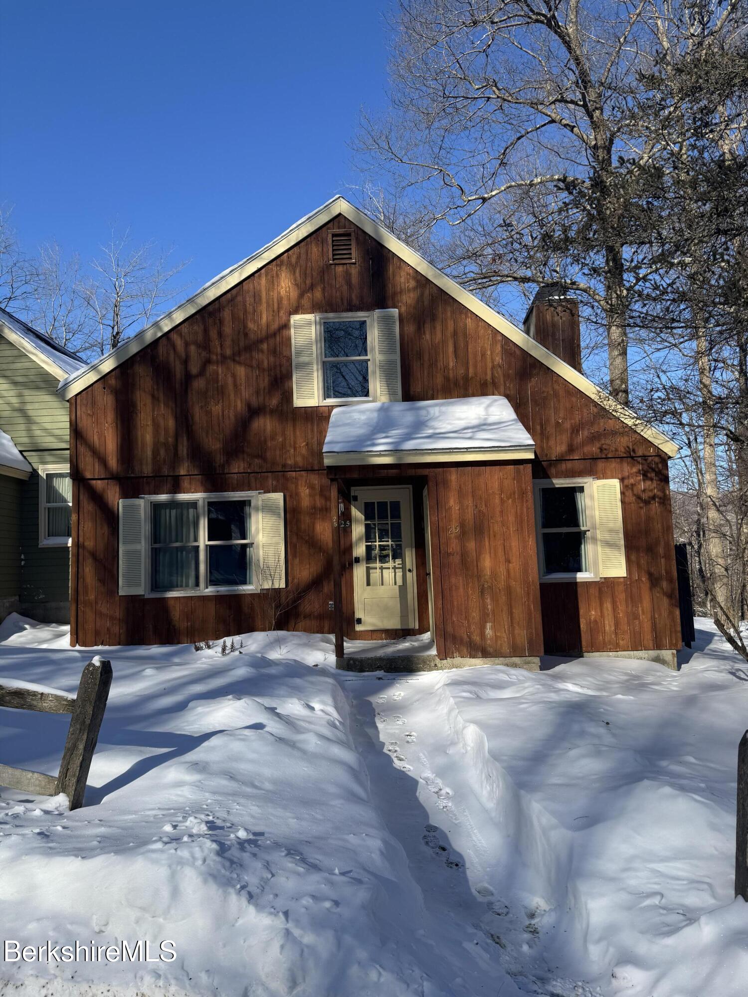 37 Corey Road, Unit 25 Hancock, MA 01237 - Photo 3 of 36 IMG_2131