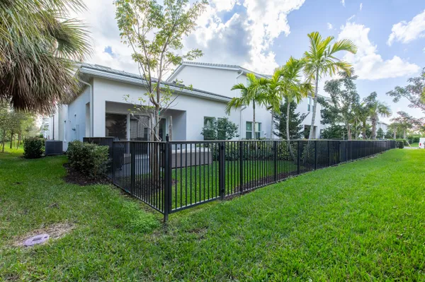 $3,400 | 16401 Millenium Court, Westlake, FL 33470