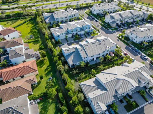 $3,400 | 16401 Millenium Court, Westlake, FL 33470