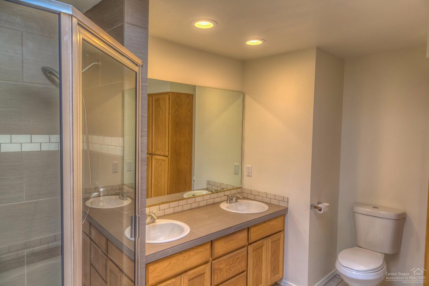 61850 Dobbin Road Bend, OR 97702 - Photo 11 of 25 Additional Photo