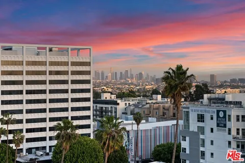 $1,060,000 | 7135 Hollywood Boulevard, Unit 802, Los Angeles, CA 90046
