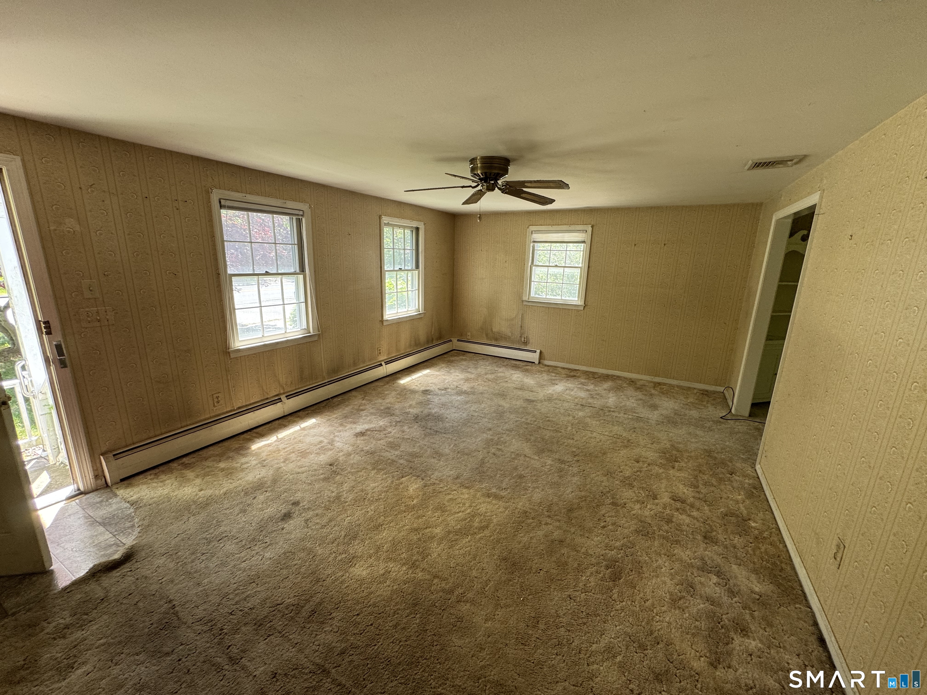 513 Essex Road Westbrook, CT 06498 - Photo 11 of 33