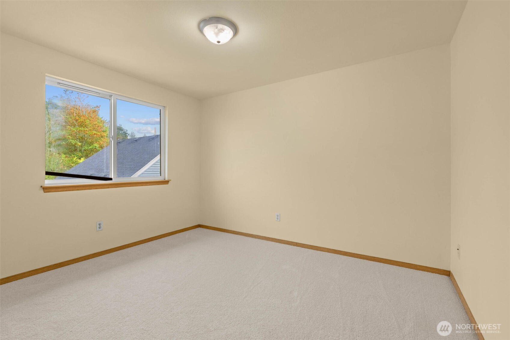 14510 West Throne Lane Southwest Lakewood, WA 98498 - Photo 14 of 28 an empty room with a window