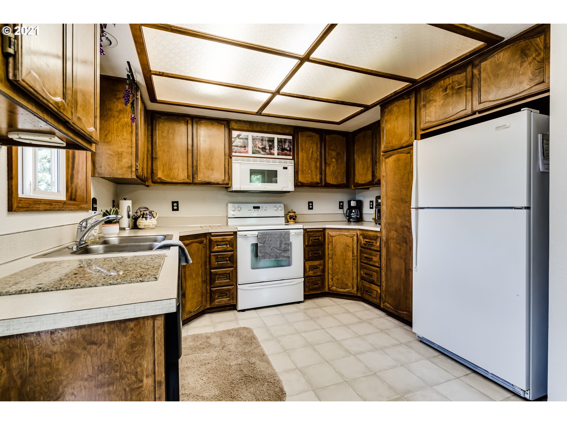 224 35th Street Springfield, OR 97478 - Photo 8 of 30