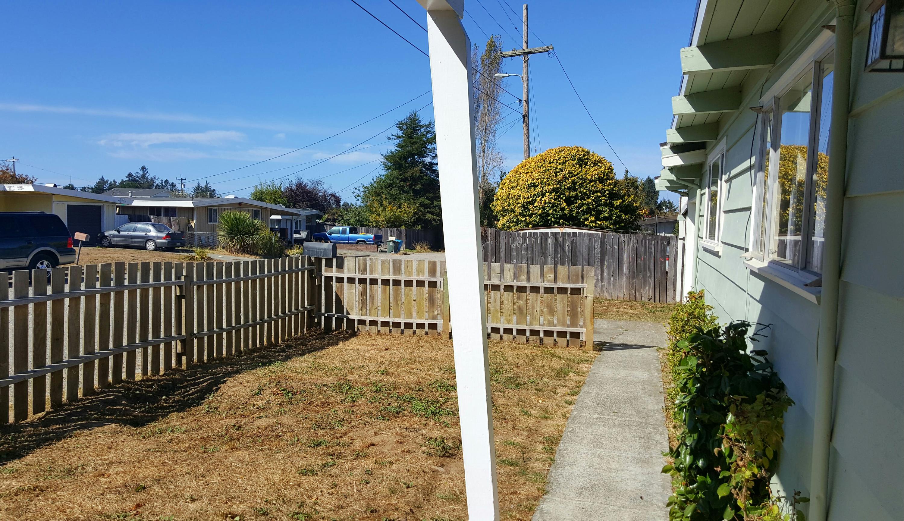 1663 Linton Avenue Eureka, CA 95501 - Photo 2 of 16