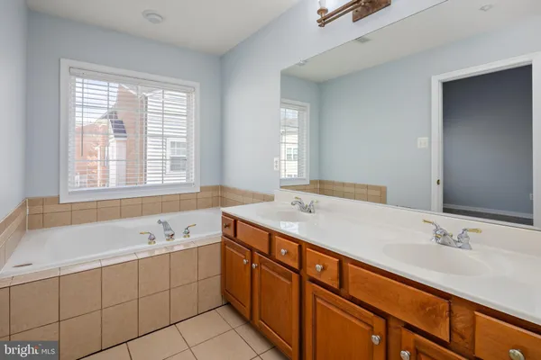 $3,500 | 10252 Rutland Round Road, Unit 16, Columbia, MD 21044