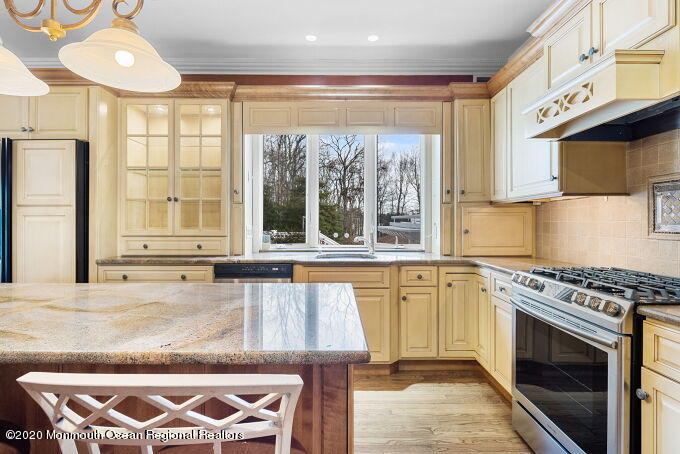 1317 Ridge Avenue Manahawkin, NJ 08050 - Photo 14 of 69 Kitchen 4
