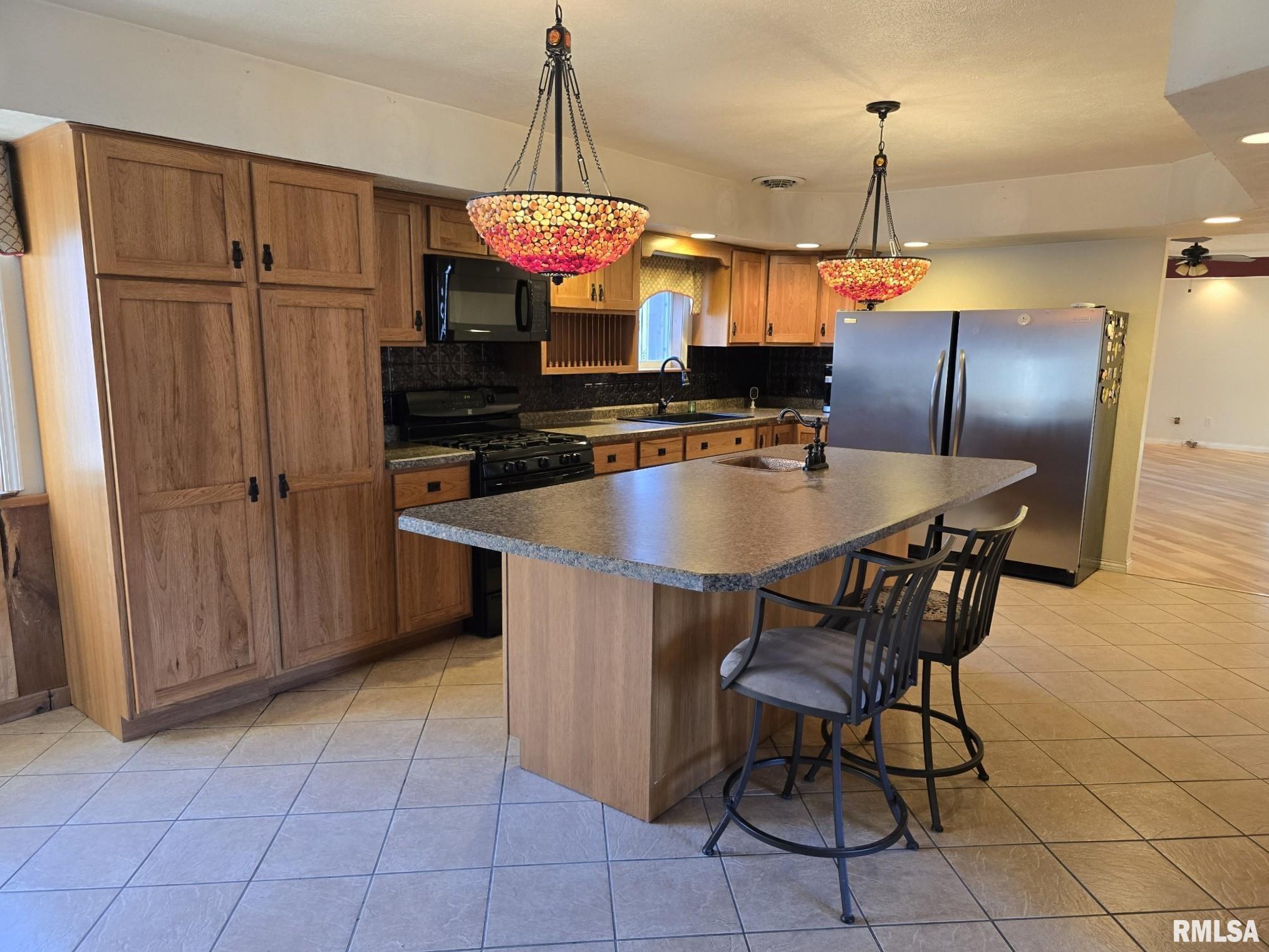 9462 North Manito Road Manito, IL 61546 - Photo 11 of 38 Gallery Image 11