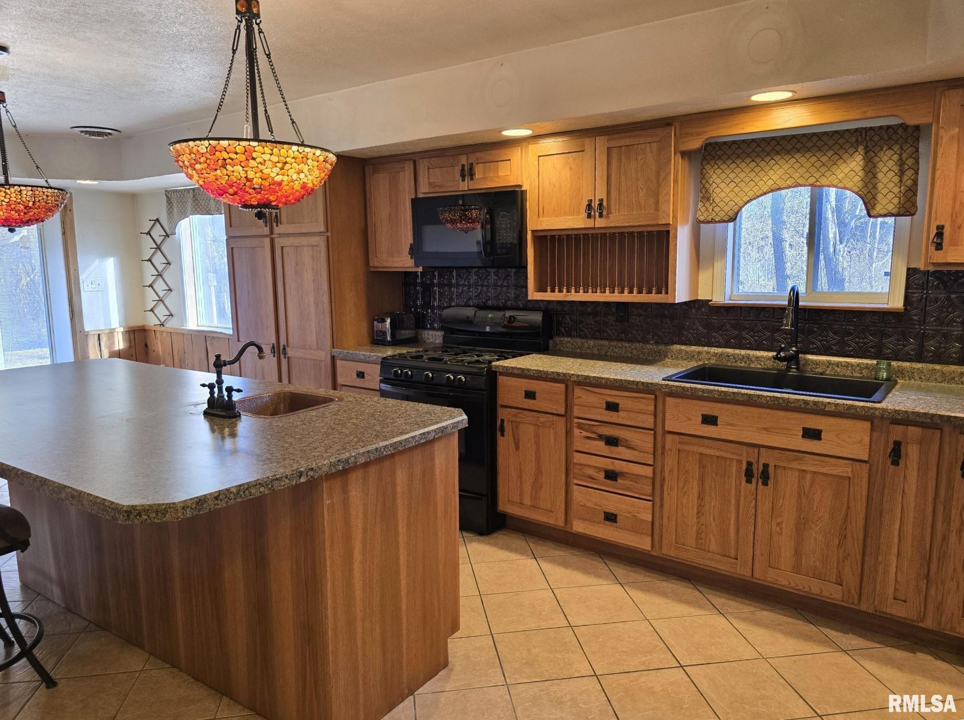 9462 North Manito Road Manito, IL 61546 - Photo 7 of 38 Gallery Image 7
