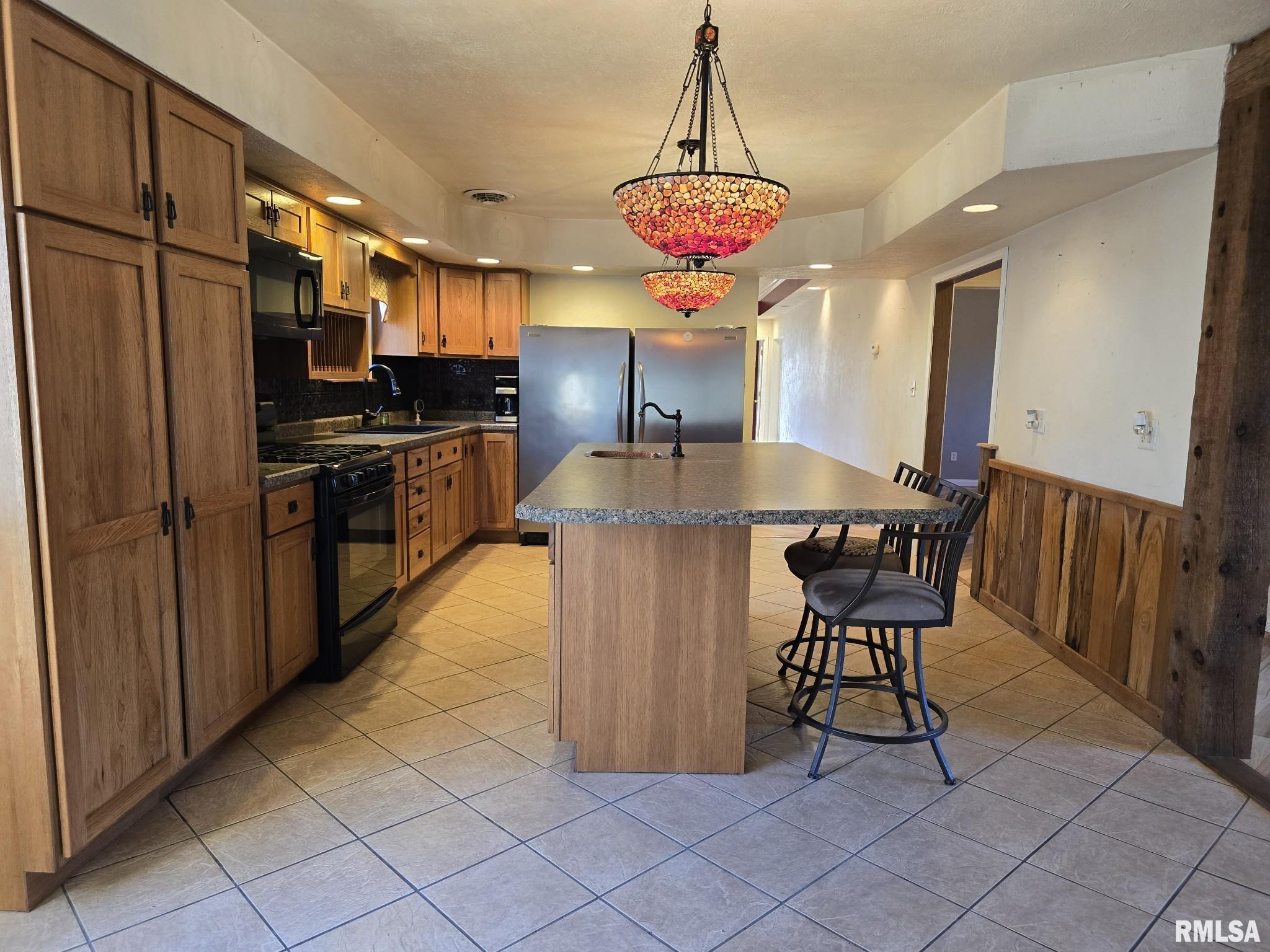 9462 North Manito Road Manito, IL 61546 - Photo 8 of 38 Gallery Image 8