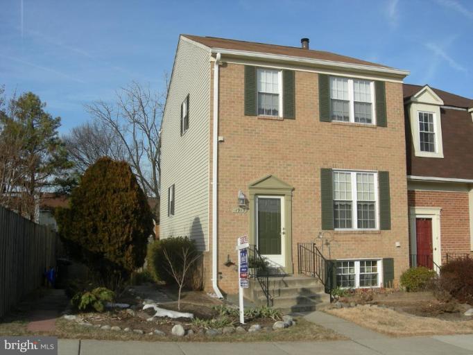 1913 Flowering Tree Terrace Silver Spring, MD 20902 - Photo 2 of 8 Exterior #2