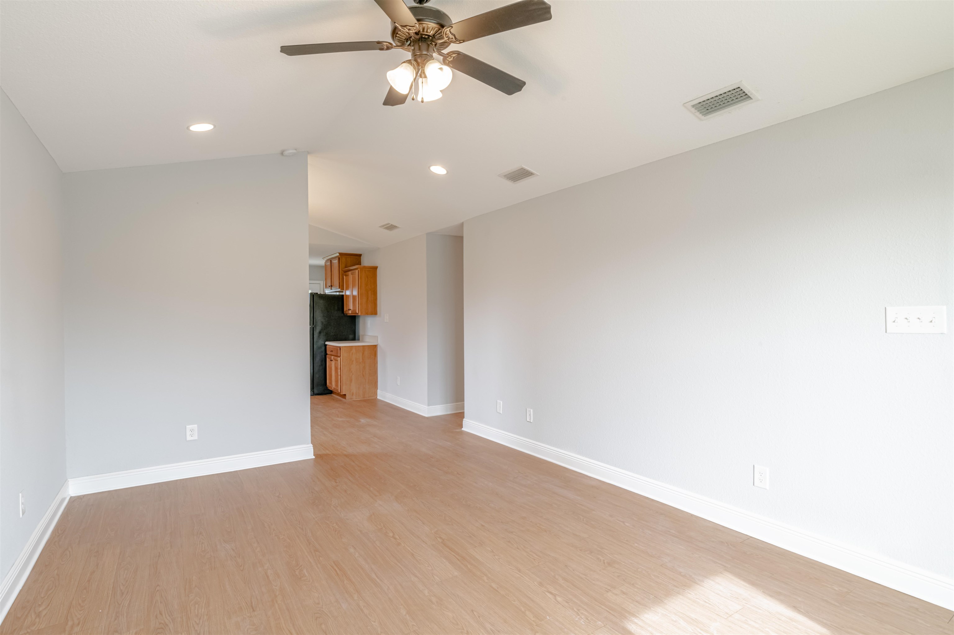 1430 Majesty Loop Foley, AL 36535 - Photo 6 of 29