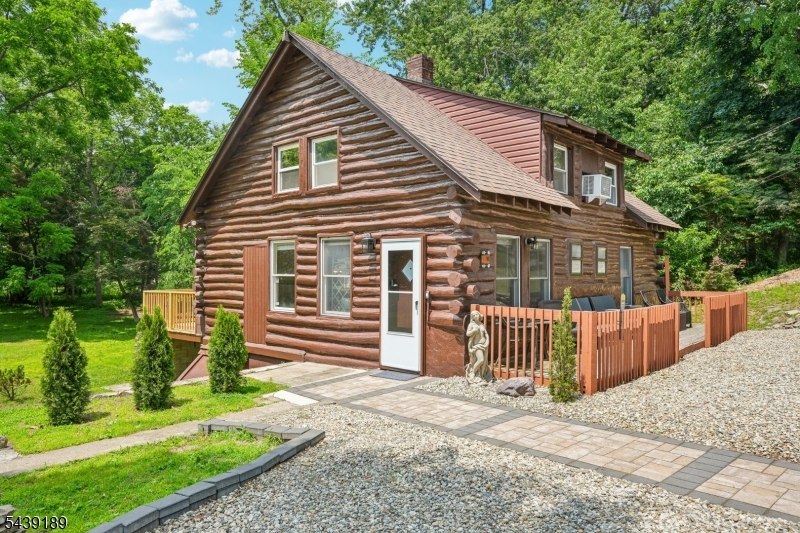 52 North Road Wayne, NJ 07470 - Photo 4 of 33 Gallery Image 4