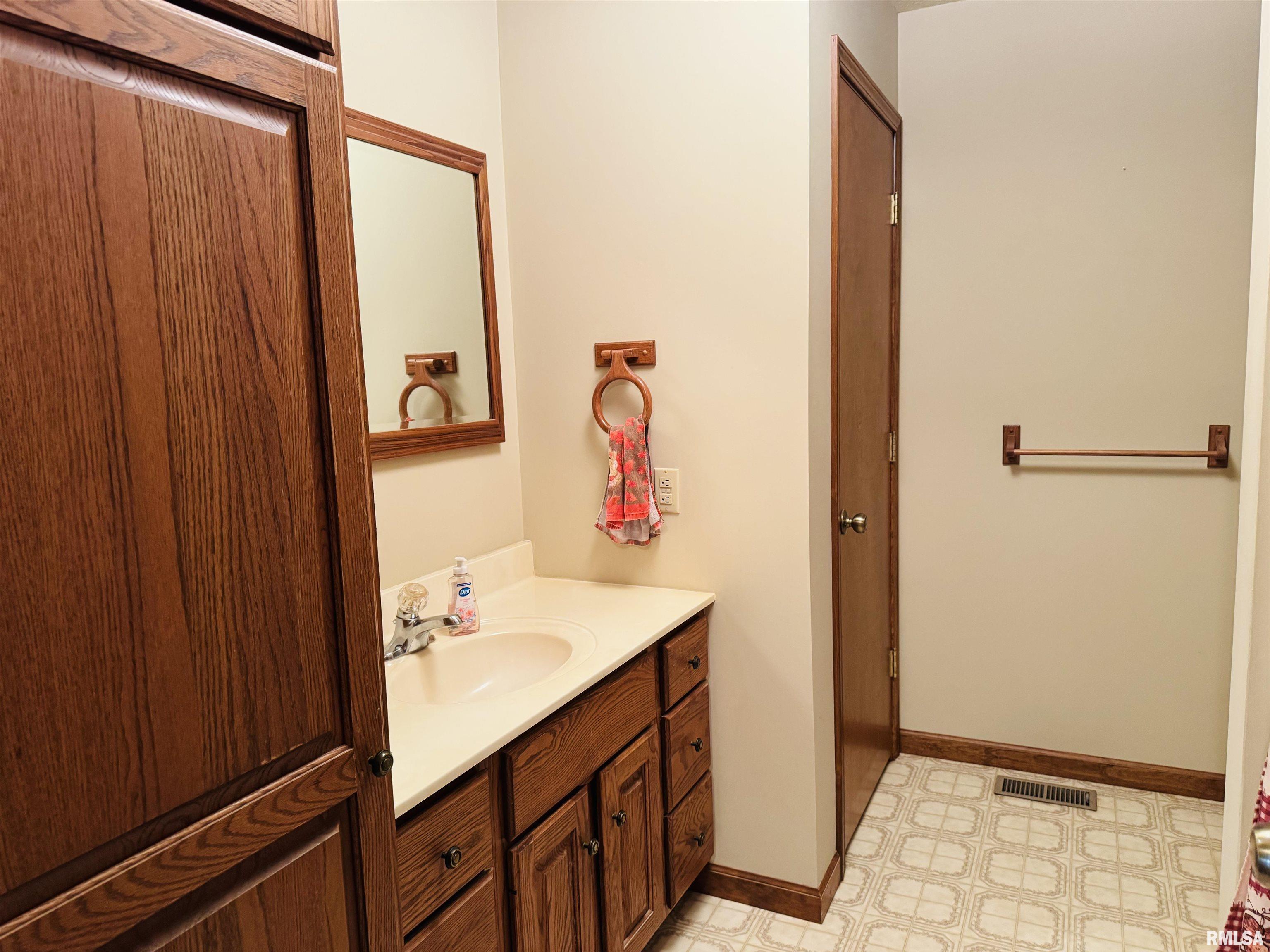3685 Lick Creek Road Anna, IL 62906 - Photo 33 of 33 Gallery Image 33