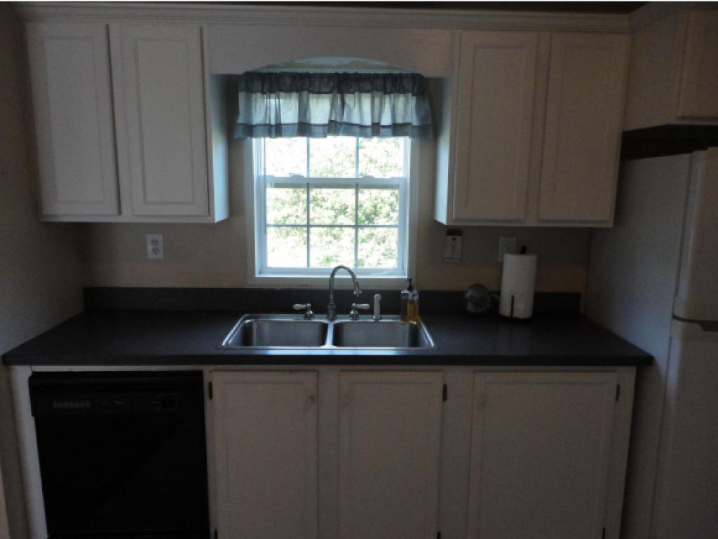5 Country Lane Rochester, NH 03867 - Photo 8 of 23