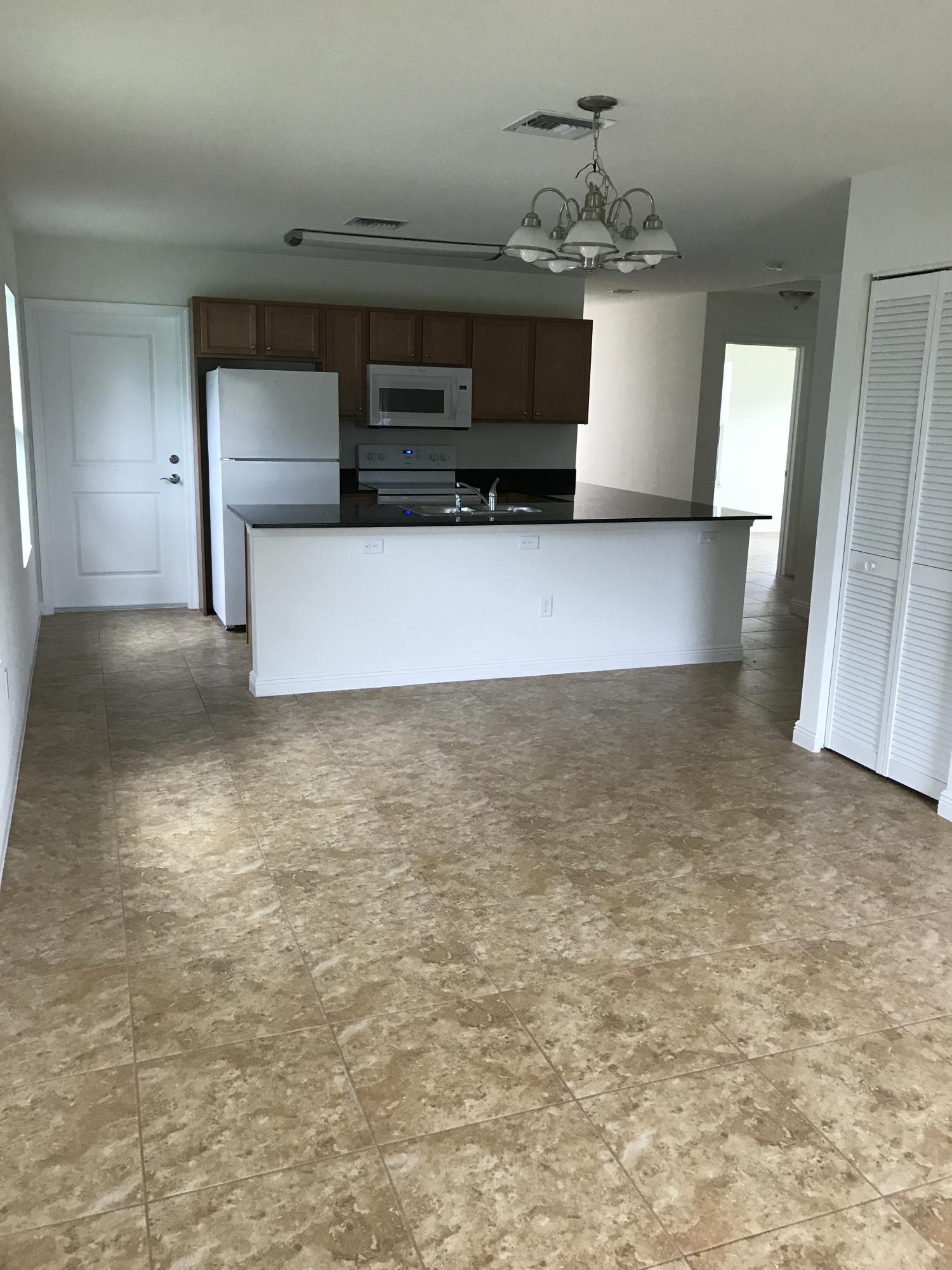 3573 Davis Road Lake Worth, FL 33461 - Photo 15 of 23 IMG_4063