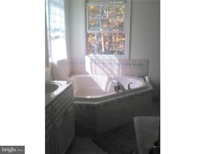 1081 Kearsley Road Sicklerville, NJ 08081 - Photo 11 of 16 Gallery Image 11
