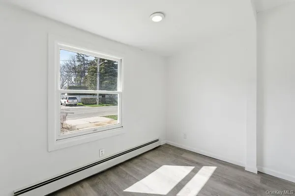 $659,000 | 173 Ferndale Boulevard, Islip, NY 11751