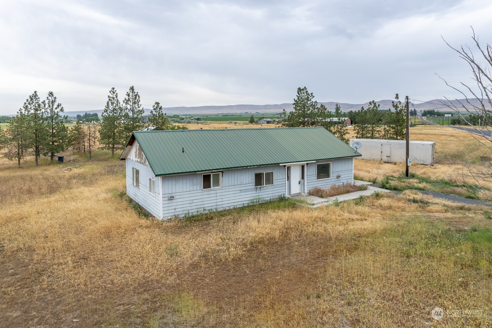 10016 Rd H Northwest Ephrata, WA 98823 - Photo 2 of 25 Gallery Image 2