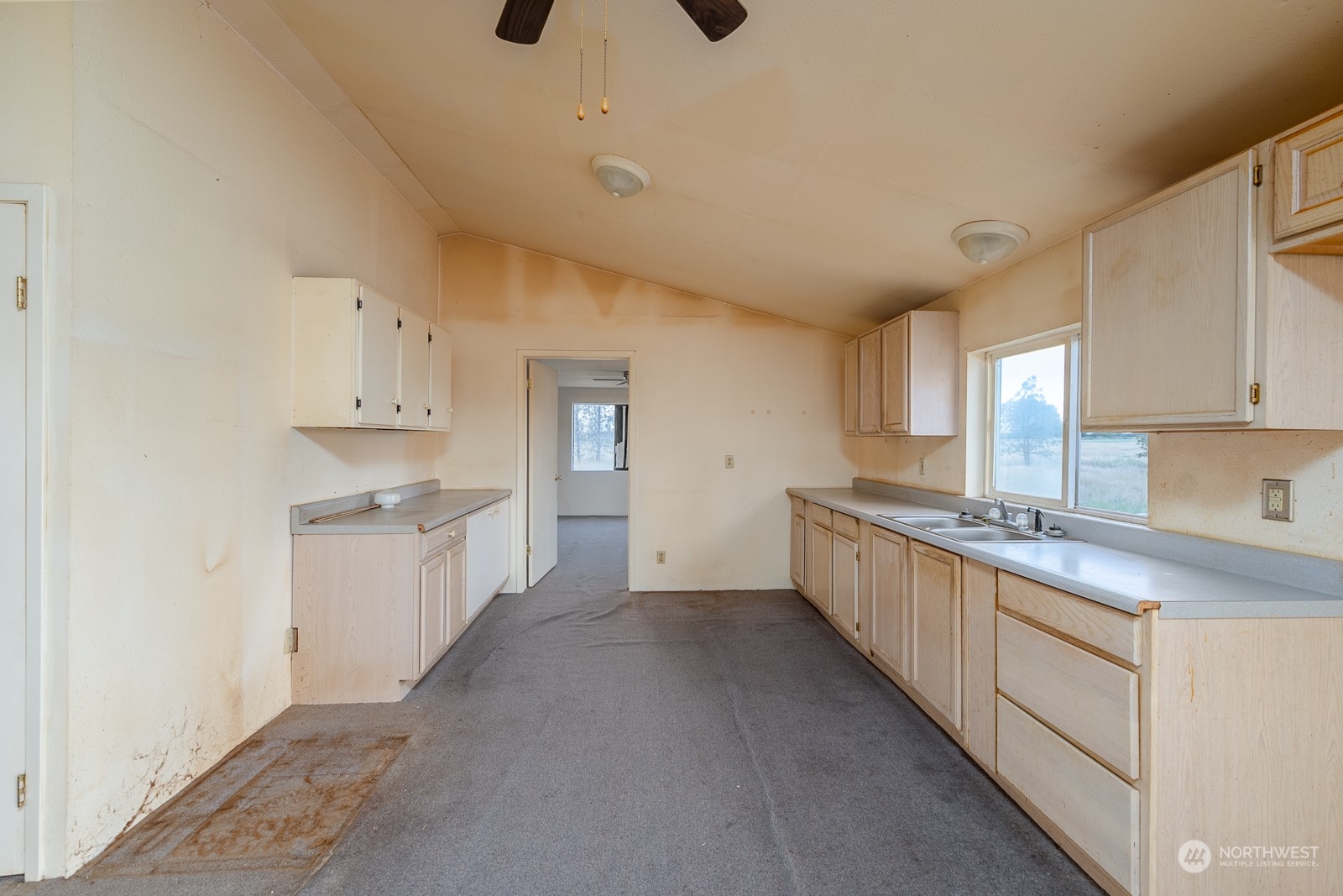 10016 Rd H Northwest Ephrata, WA 98823 - Photo 7 of 25 Gallery Image 7