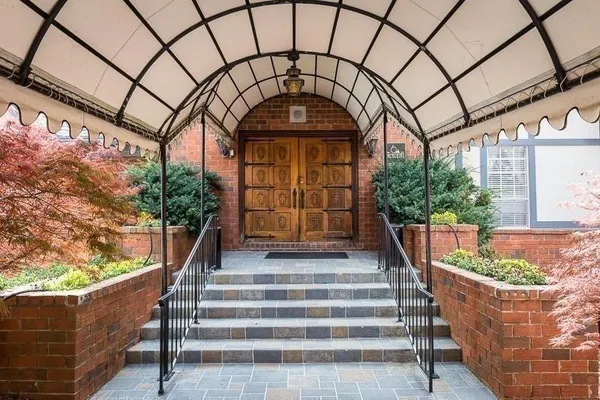 $2,100 | 6851 Roswell Road, Unit K6, Atlanta, GA 30328