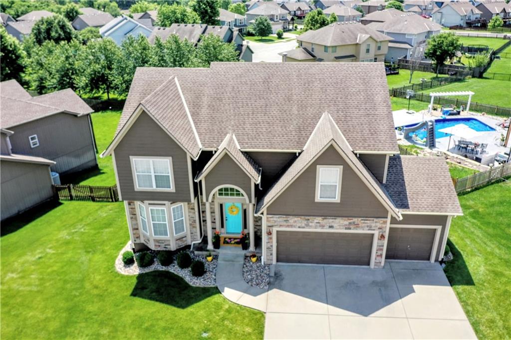 2221 Southwest HawkView Road Lee's Summit, MO 64082 - Photo 46 of 56