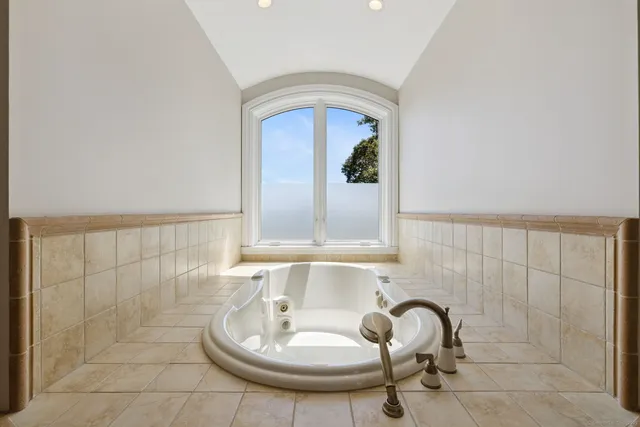 a view of living room and kitchen with furniture