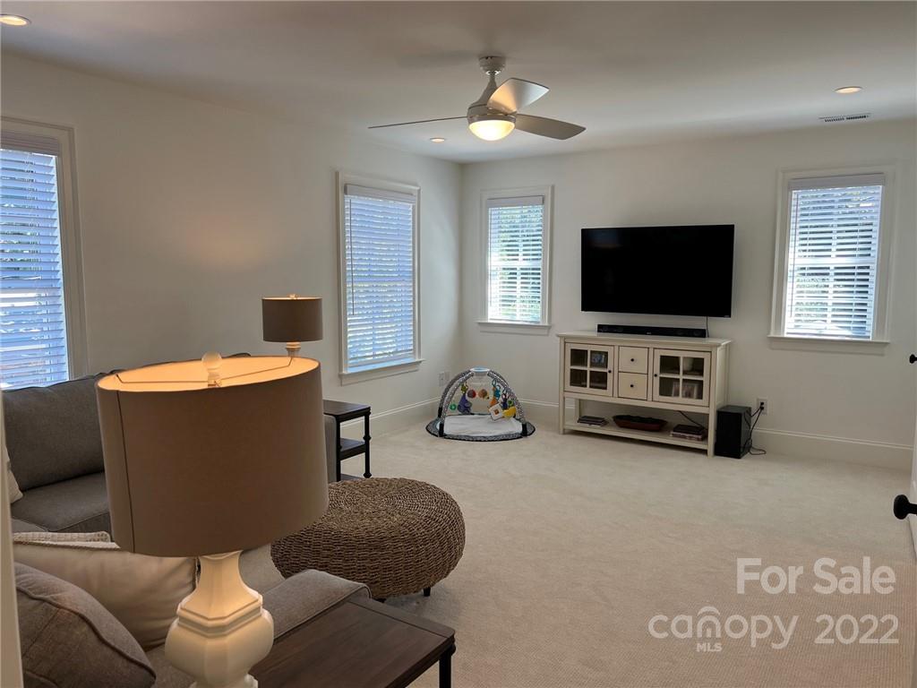 424 Scofield Road Charlotte, NC 28209 - Photo 38 of 47 Gallery Image 38