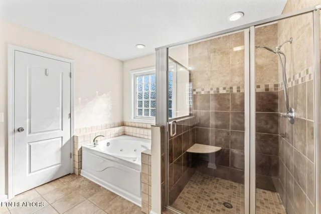 $374,900 | 160 Hartland Drive, Madisonville, TN 37354