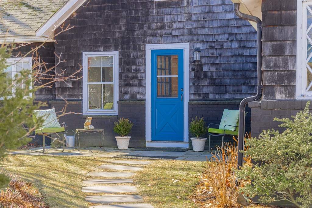 34 R Mugford Street Marblehead, MA 01945 - Photo 11 of 37 Gallery Image 11