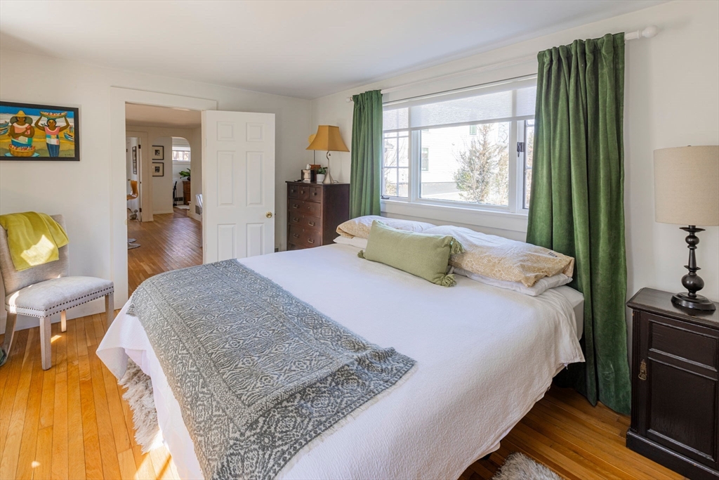 34 R Mugford Street Marblehead, MA 01945 - Photo 18 of 37 Gallery Image 18