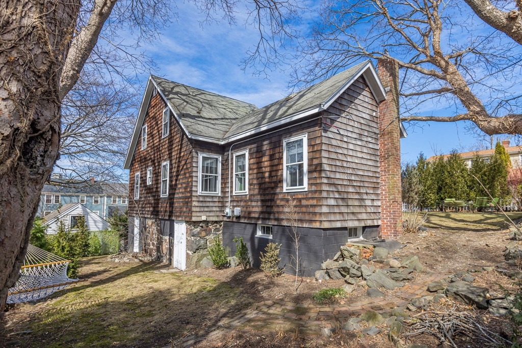 34 R Mugford Street Marblehead, MA 01945 - Photo 33 of 37 Gallery Image 33
