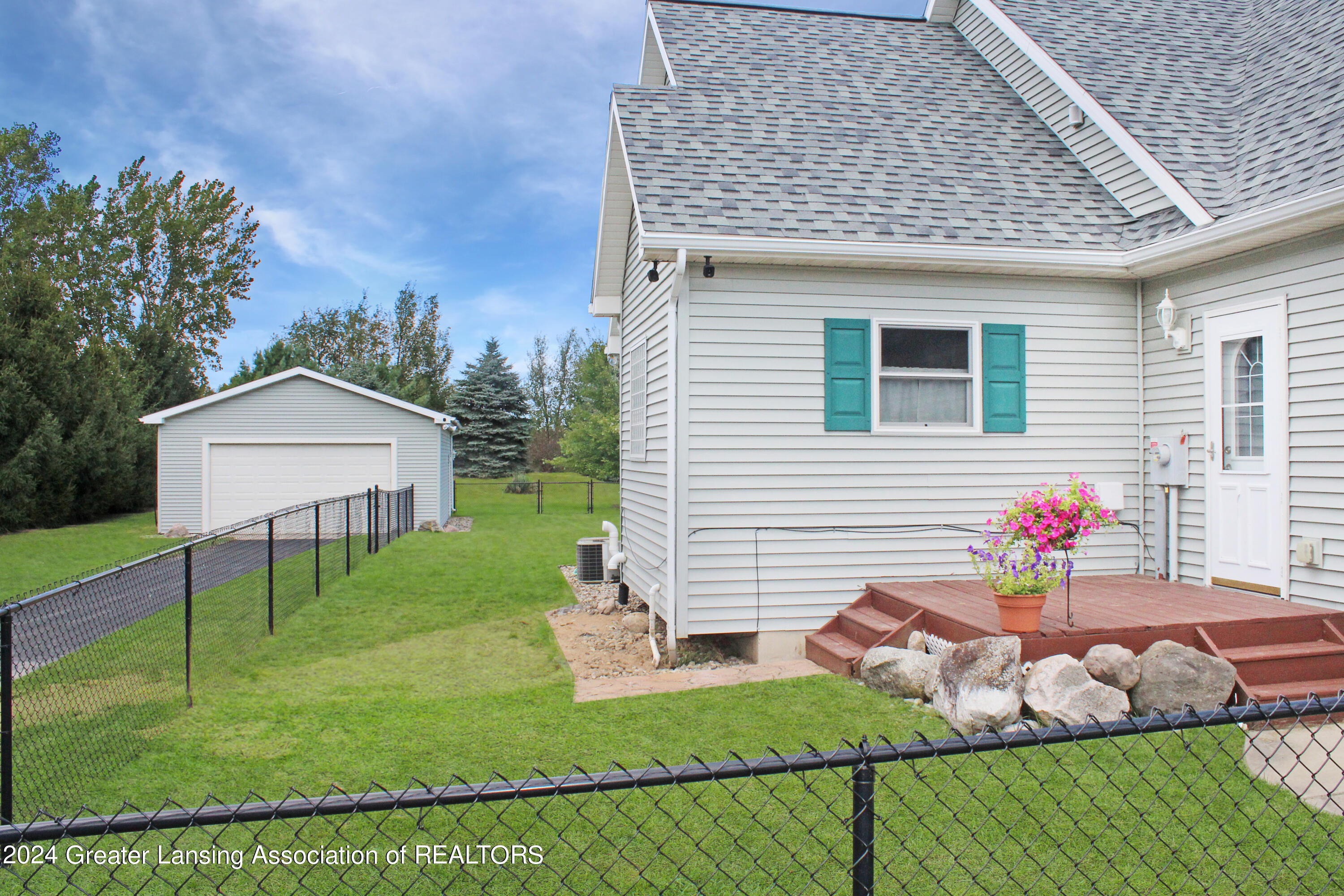 4142 Curtice Road Mason, MI 48854 - Photo 72 of 94 Side