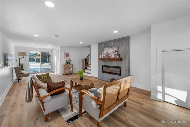 $529,900 | 1004 South Grove Avenue, Barrington, IL 60010