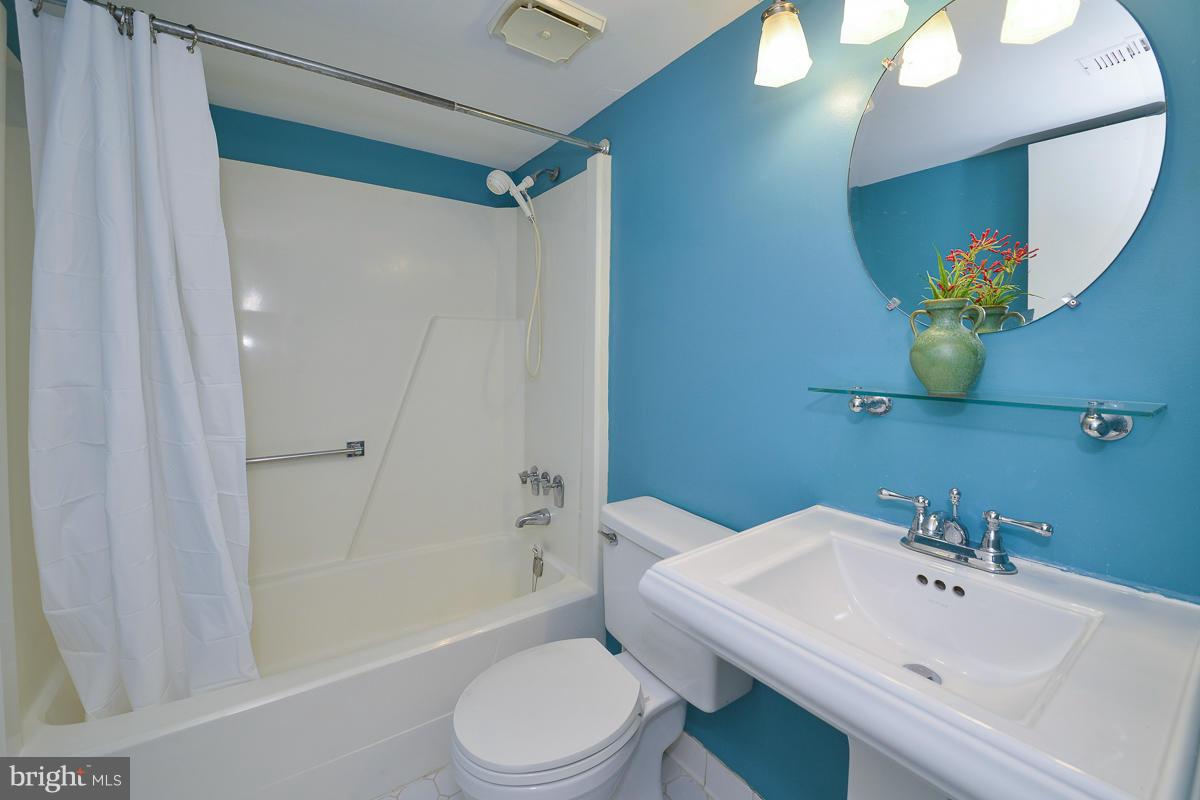 2108 Green Watch Way, Unit 100 Reston, VA 20191 - Photo 23 of 30 Bath