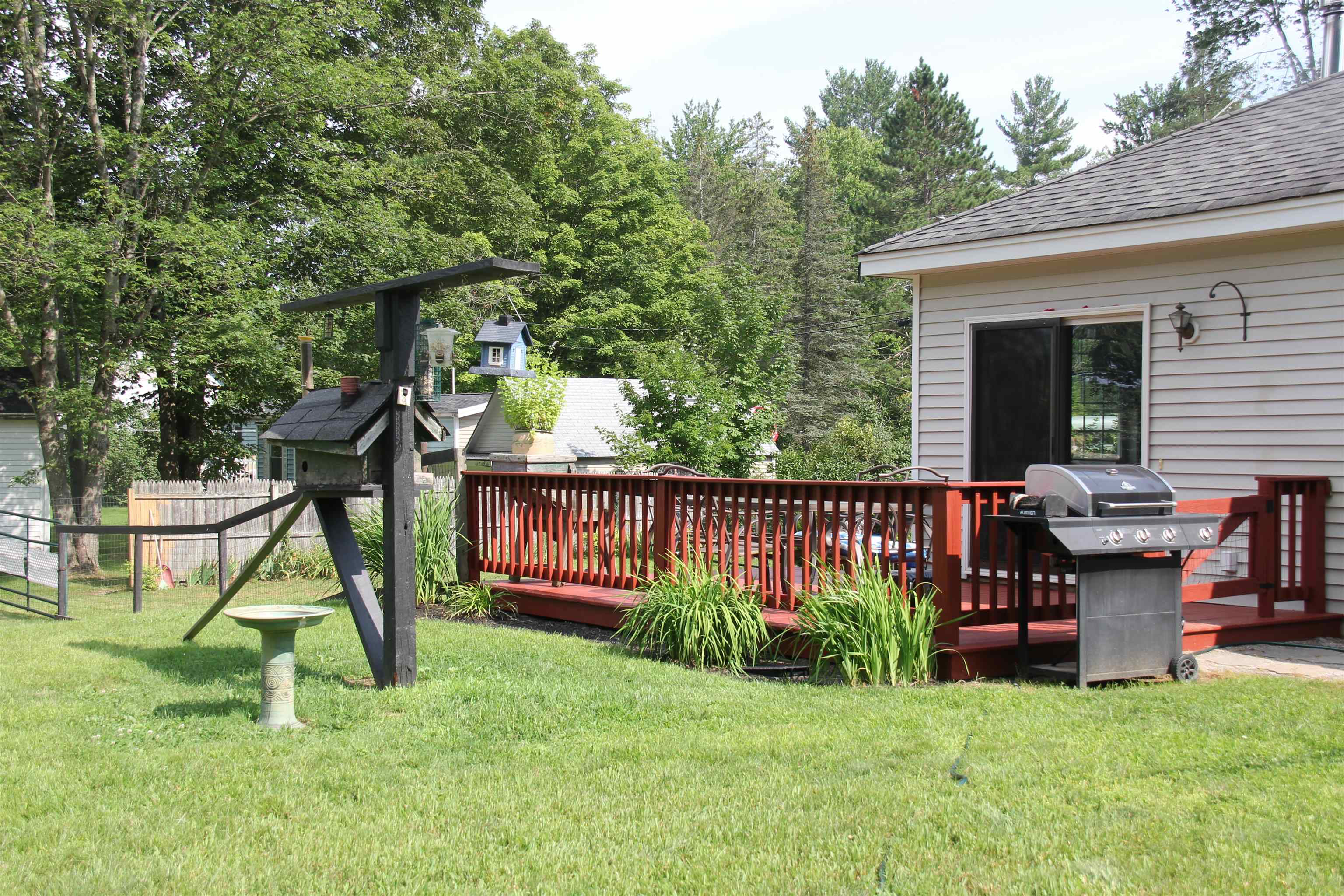 126 Spring Street Hopkinton, NH 03229 - Photo 9 of 17
