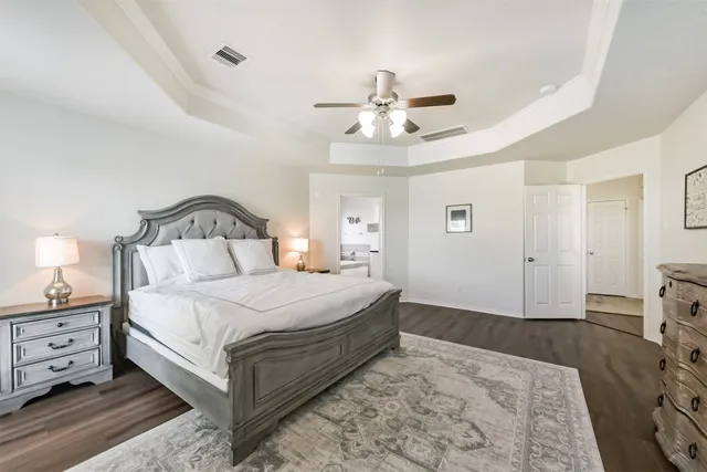 $599,500 | 9719 Wincrest Drive, Mont Belvieu, TX 77523