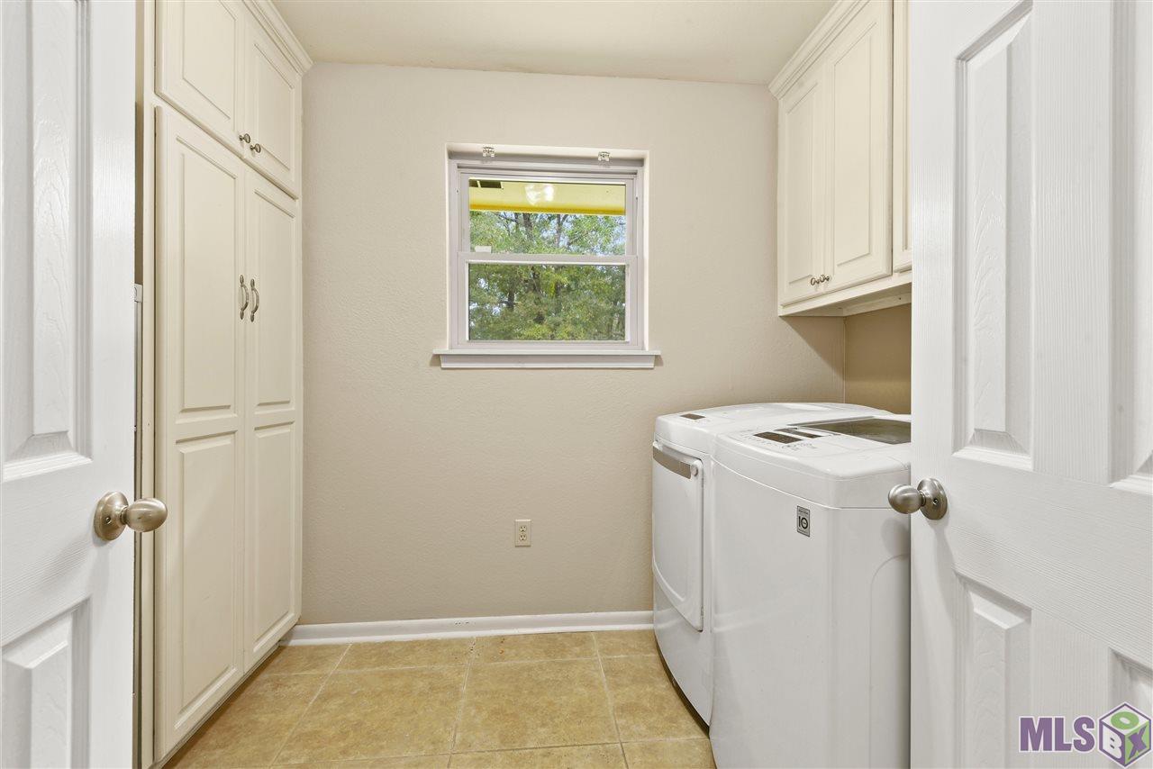 13476 Triple B Road Central, LA 70739 - Photo 22 of 28 laudry