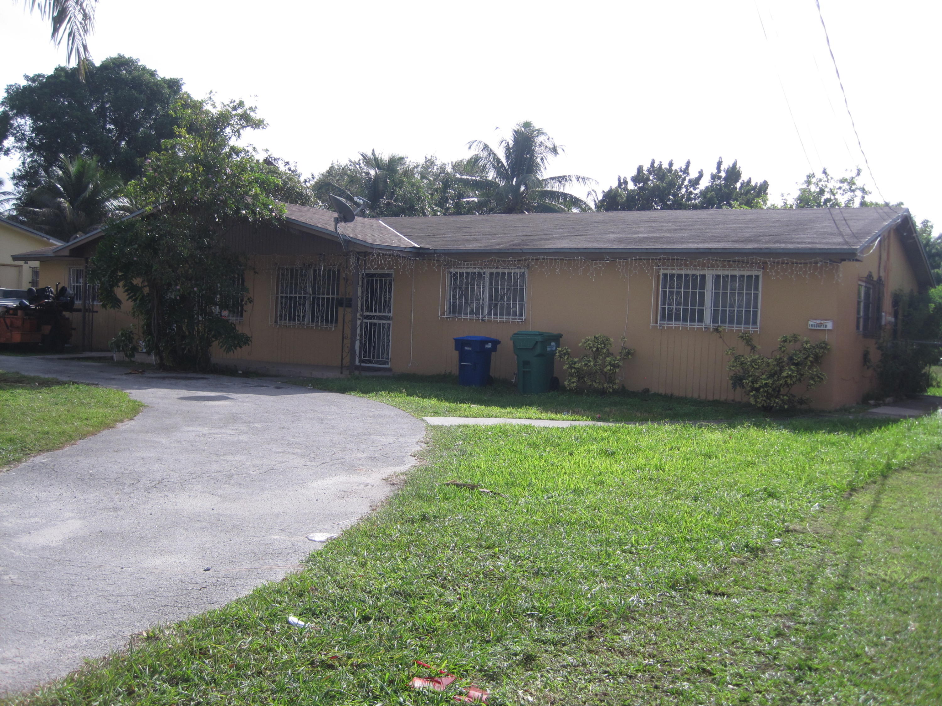 1650 Northeast 147th Street North Miami Beach, FL 33181 - Photo 1 of 35 Front View