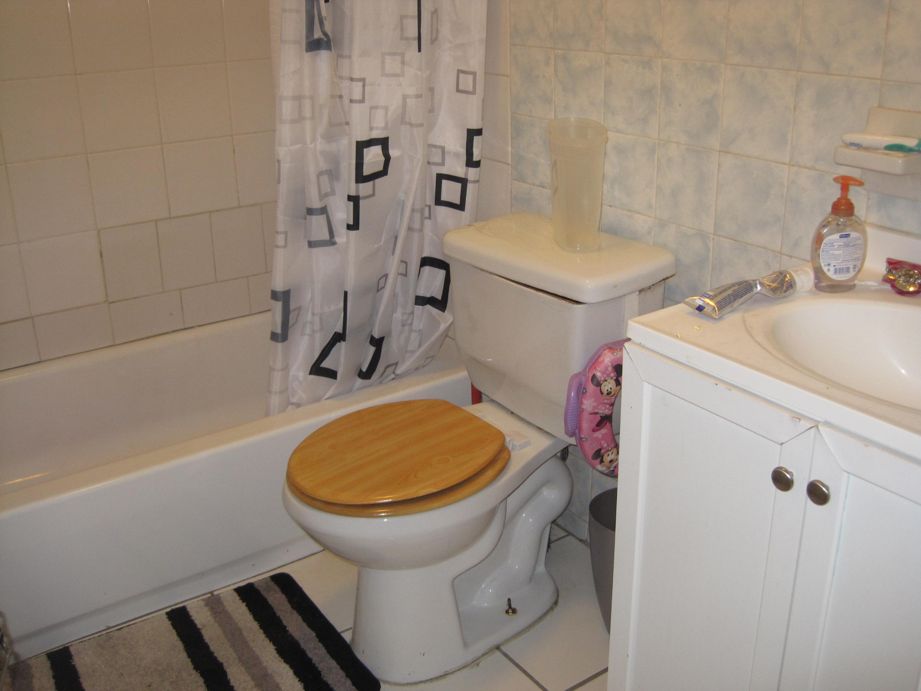 1650 Northeast 147th Street North Miami Beach, FL 33181 - Photo 32 of 35 Unit 2 Bath