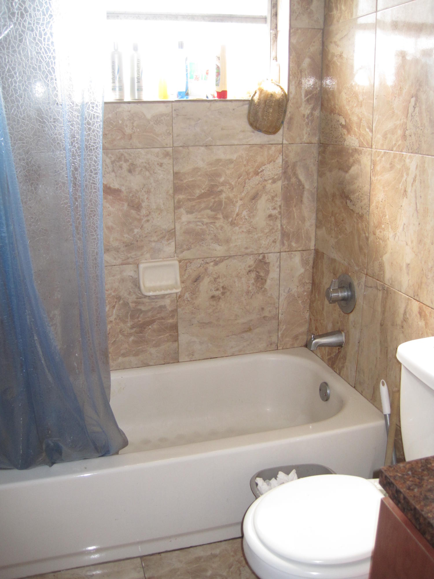 1650 Northeast 147th Street North Miami Beach, FL 33181 - Photo 6 of 35 Unit 1 Shower/Tub