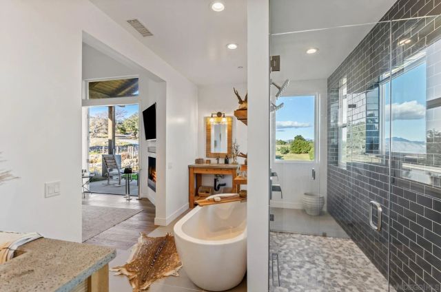 a view of walk in closet