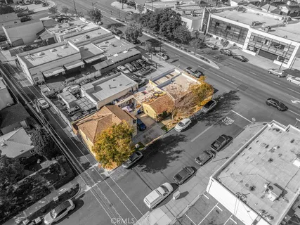 $1,100,000 | 2200 West Burbank Boulevard, Burbank, CA 91506