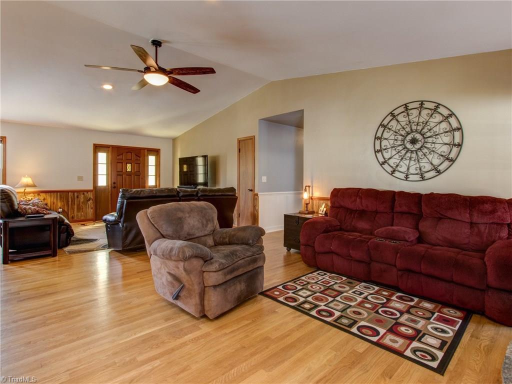 256 Bowers Road Thomasville, NC 27360 - Photo 14 of 30 Gallery Image 14