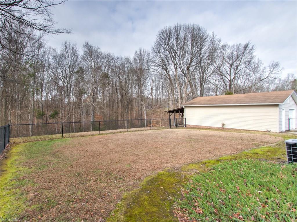 256 Bowers Road Thomasville, NC 27360 - Photo 6 of 30 Gallery Image 6