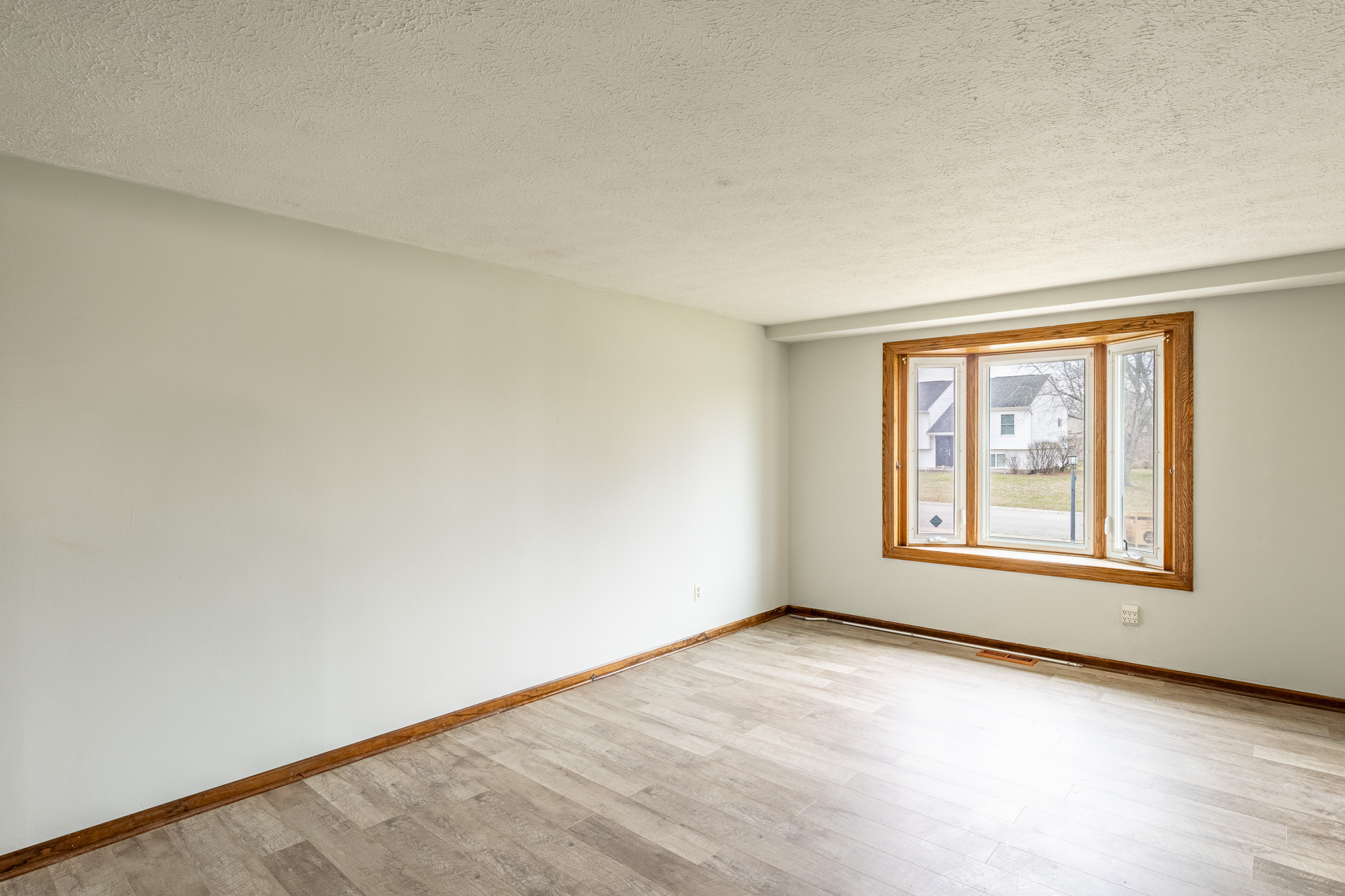 8314 Castle Farms Road Indianapolis, IN 46256 - Photo 5 of 50 Gallery Image 5