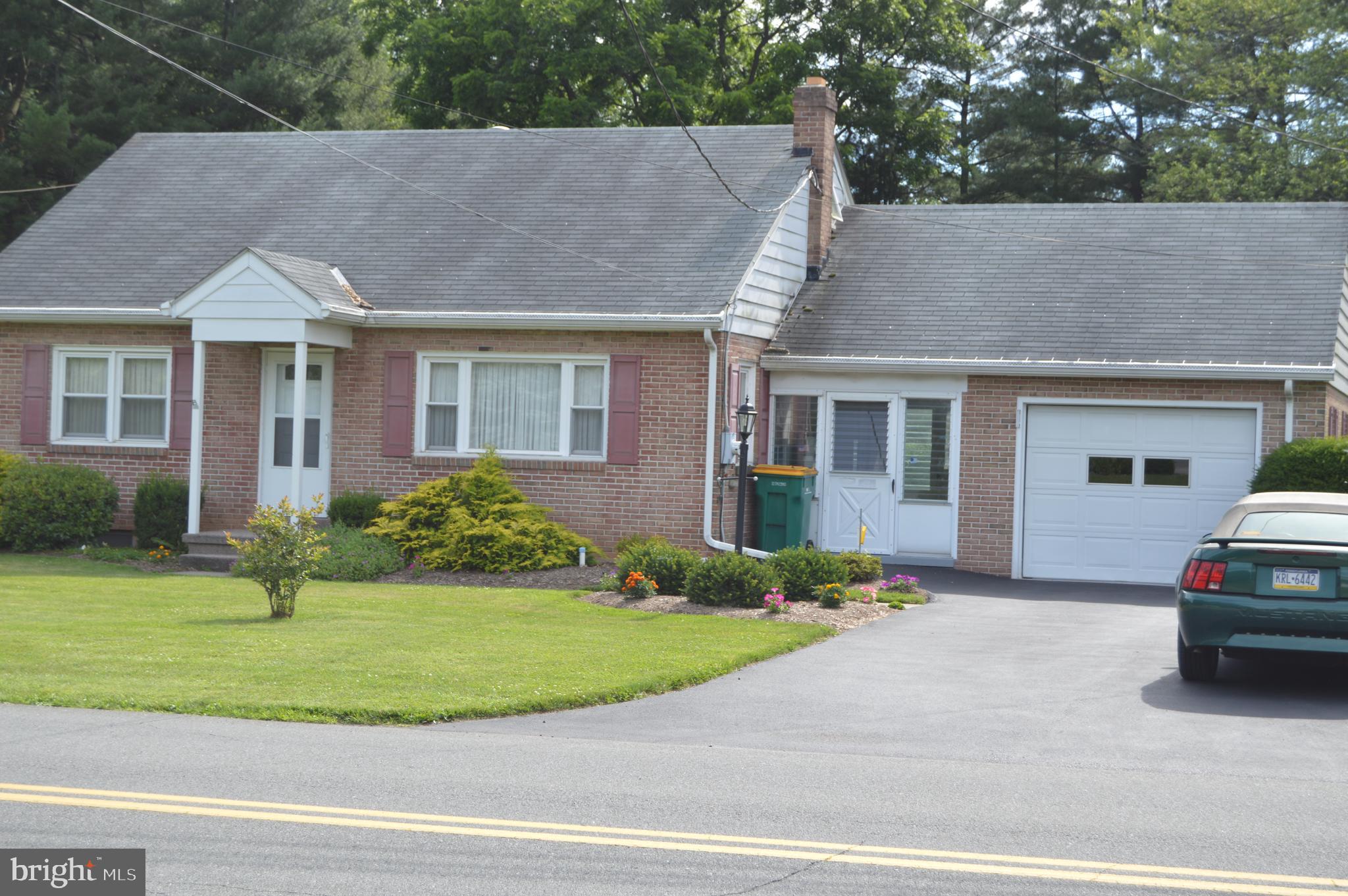 6 Old Wernersville Road Sinking Spring, PA 19608 - Photo 1 of 18