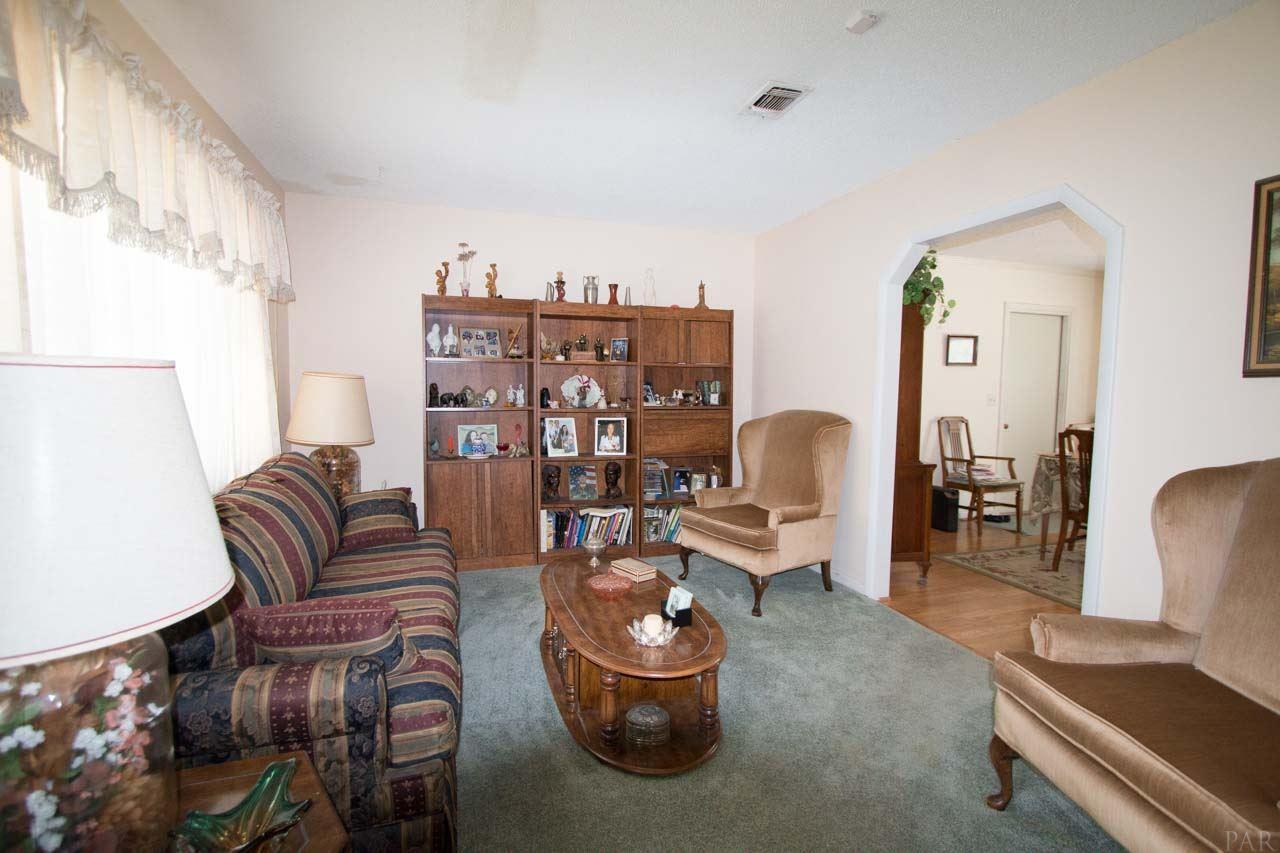 7185 Pearson Road Pensacola, FL 32526 - Photo 3 of 18 Gallery Image 3