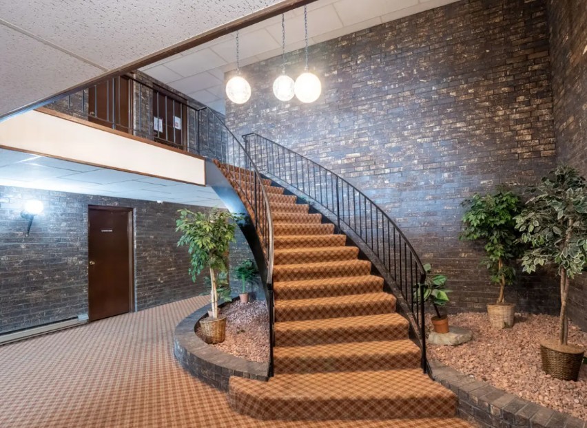 840 Elder Road, Unit A116 Homewood, IL 60430 - Photo 2 of 14 a view of entryway and hall